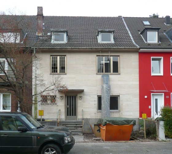 2/26 _ bestand _ straßenfassade